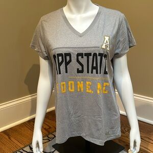 Under Armour size XL heat gear grey AppState v-neck athletic tee